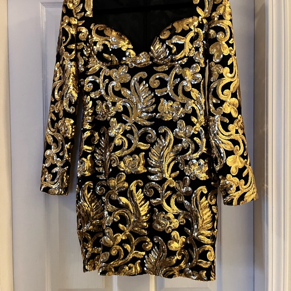 Party dress Dresses & Skirts - Black & Gold Sequin party dress 🖤🤎